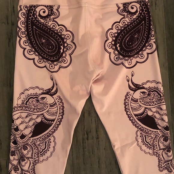 Altar Ego Peacock Henna Legging Size Small - Picture 6 of 6